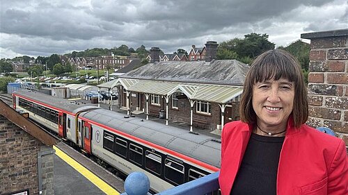 Jane Dodds MS at Llandrindod Wells Station