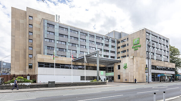 Holiday Inn Cardiff City Centre